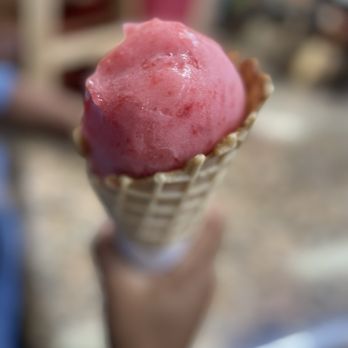 Paleteria Y Neveria Encanto - Strawberry water based ice cream - Shaved Ice Near Me - Tomball, Texas Paleteria Y Neveria Encanto - Strawberry water based ice cream - Shaved Ice Near Me - Tomball, Texas