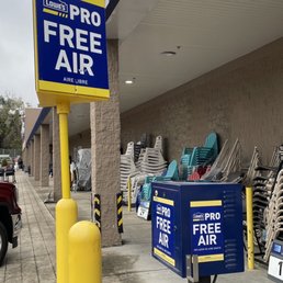 Exterior outside entrance of Lowe's Home Improvement - Tallahassee, Florida Exterior outside entrance of Lowe's Home Improvement - Tallahassee, Florida