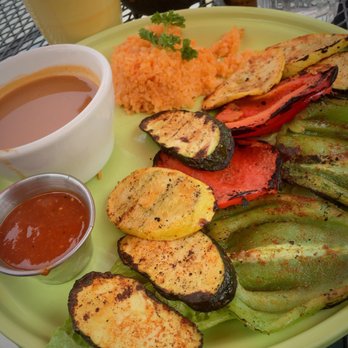Mari Chuy's - My MIDTOWN VEGGIE PLATE was incredible. The veggies were surprisingly flavorful and the beans were amazing. A light, healthy lunch! - Mexican Near Me - Reno, Nevada