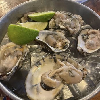 Mariscos La Costa - Ostiones La Costa / La Costa Oysters - Seafood Near Me - Chicago, Illinois