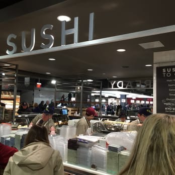 Roche Bros. - Downtown Crossing - Sushi - Grocery Near Me - Boston, Massachusetts Roche Bros. - Downtown Crossing - Sushi - Grocery Near Me - Boston, Massachusetts