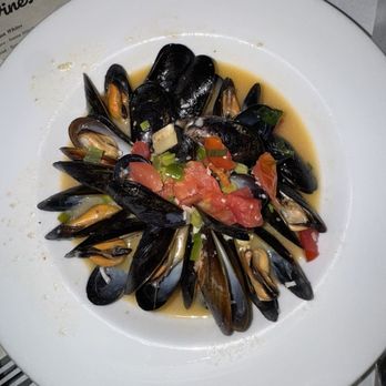 Lorenzo's Trattoria - Steamed Mussels - Italian Near Me - Saint Louis, Missouri Lorenzo's Trattoria - Steamed Mussels - Italian Near Me - Saint Louis, Missouri
