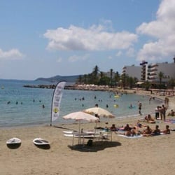 Platja Ses Figueretes - Arena fina y limpia y agua calmada y cristalina... Playa perfecta!!