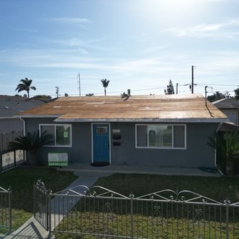 Home Remodeling Builders - Before picture of shingle repair - Roofing Near Me - Manhattan Beach, California Home Remodeling Builders - Before picture of shingle repair - Roofing Near Me - Manhattan Beach, California