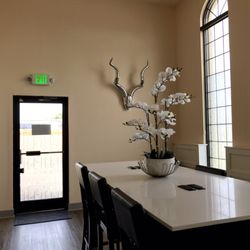 Quality Inn & Suites - Beautiful lobby