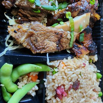 Side Street Inn - Bento, which was ordered for a celebration of  life - Hawaiian Near Me - Honolulu, Hawaii
