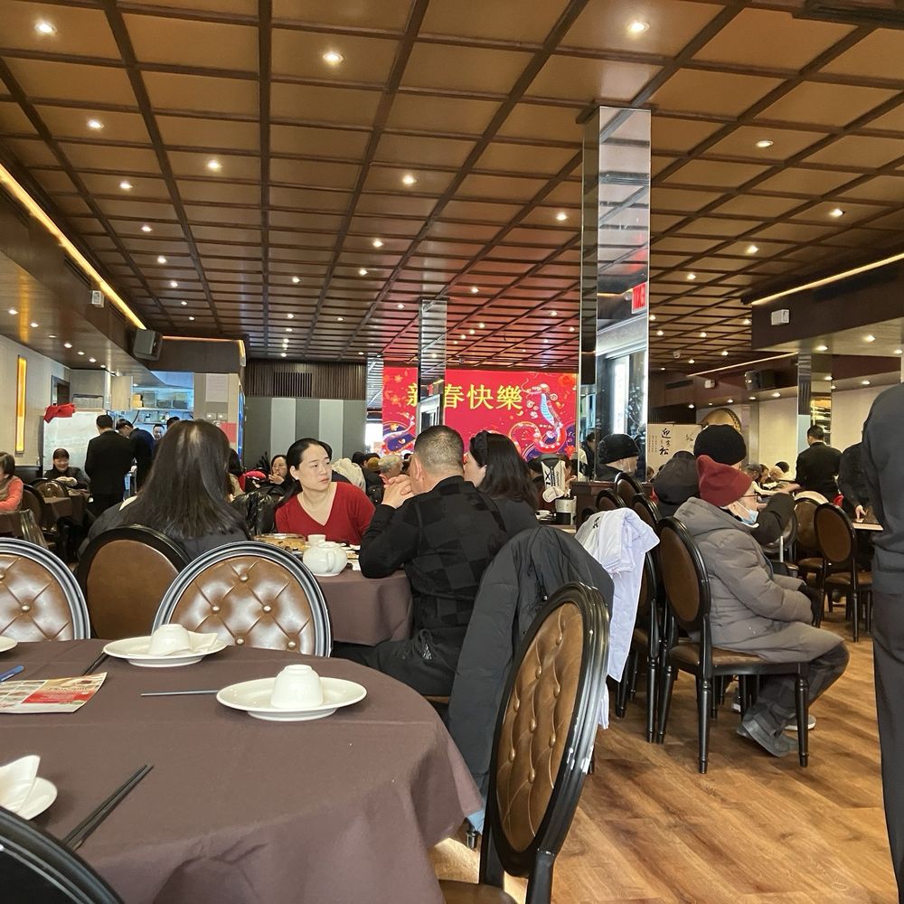 Dim Sum Palace - Dining room - Dim Sum Near Me - New York, New York Dim Sum Palace - Dining room - Dim Sum Near Me - New York, New York