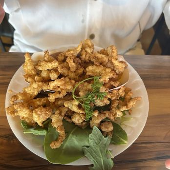 Flo’s Clam Shack - Clam roll - Seafood Near Me - Naples, Florida