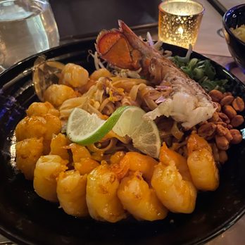 Alchemi - Lobster and shrimp pad Thai - American Near Me - Royal Oak, Michigan