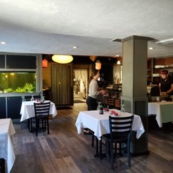 Kaizen Sushi Bar & Grill - Dining area
