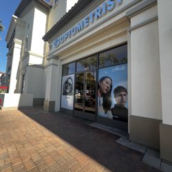 Holbert & Associates Optometrists