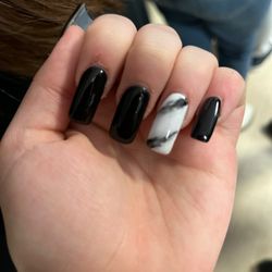 Diva Nails & Tanning