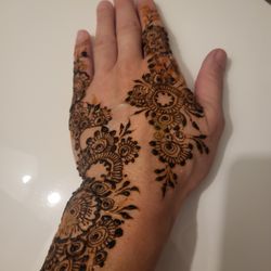 Vibhuti Henna Art