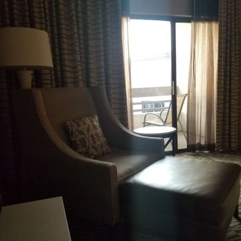Hilton Phoenix Airport - Hotels Near Me - Phoenix, Arizona Hilton Phoenix Airport - Hotels Near Me - Phoenix, Arizona