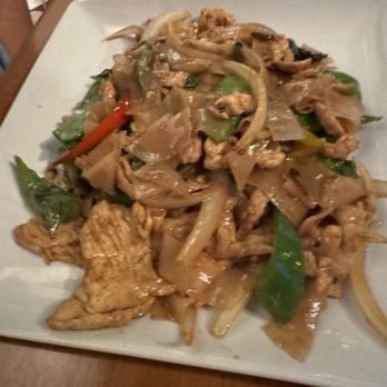 Best Thai & Sushi - Thai Near Me - Zephyrhills, Florida
