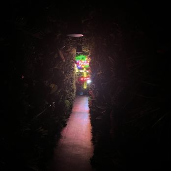 Paradise Lost - The hallway to the bar - Cocktail Bars Near Me - New York, New York Paradise Lost - The hallway to the bar - Cocktail Bars Near Me - New York, New York
