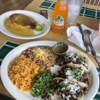 Mamas Cafe - Mexican Near Me - Everett, Washington