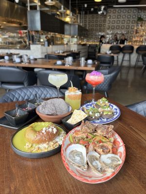 Casa Morales by null