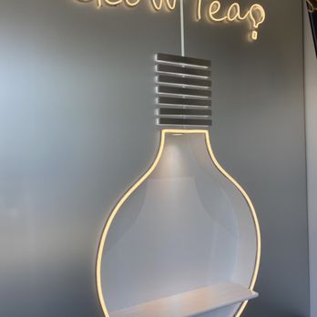 Glow Tea - Covington - a hanging light bulb - Bubble Tea Near Me - Covington, Washington Glow Tea - Covington - a hanging light bulb - Bubble Tea Near Me - Covington, Washington