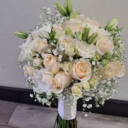 Ebenzer Flower Design - Romo de la novia