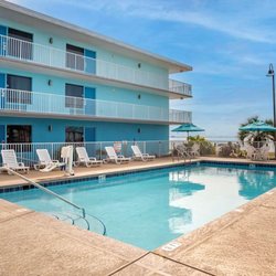 Best Western Navarre Waterfront - Outdoor Swimming Pool