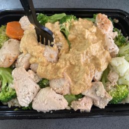 Grilled chicken/brown rice/steamed veggies/hummus Grilled chicken/brown rice/steamed veggies/hummus