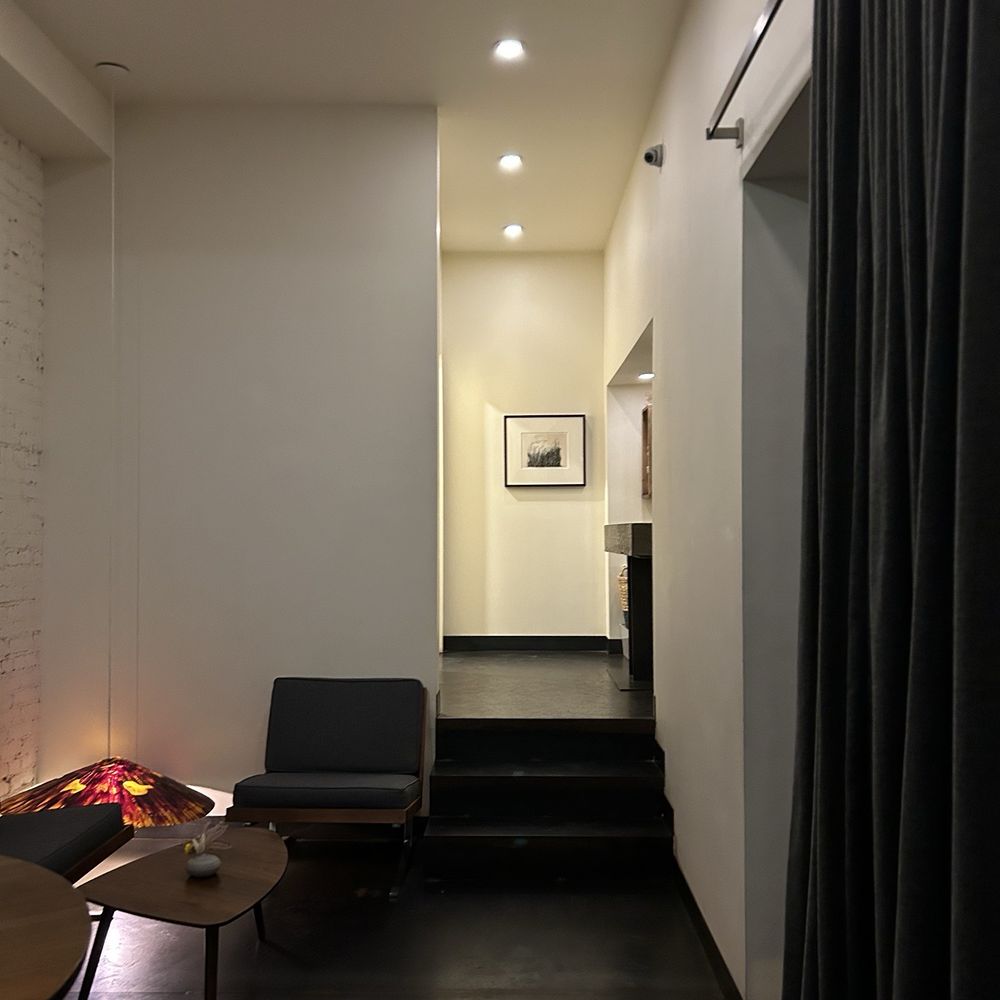 Le Mousso - Lobby - Canadian (New) Near Me - Montreal, Quebec