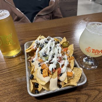 Tipsy Putt - Chicken nachos, lemon drop, beer - Pubs Near Me - Sunnyvale, California