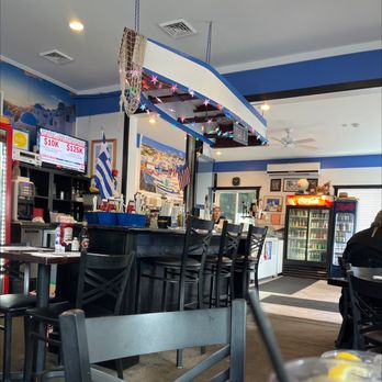 Yanni's Gyro Express Cafe - Dining area - Greek Near Me - Monticello, New York Yanni's Gyro Express Cafe - Dining area - Greek Near Me - Monticello, New York