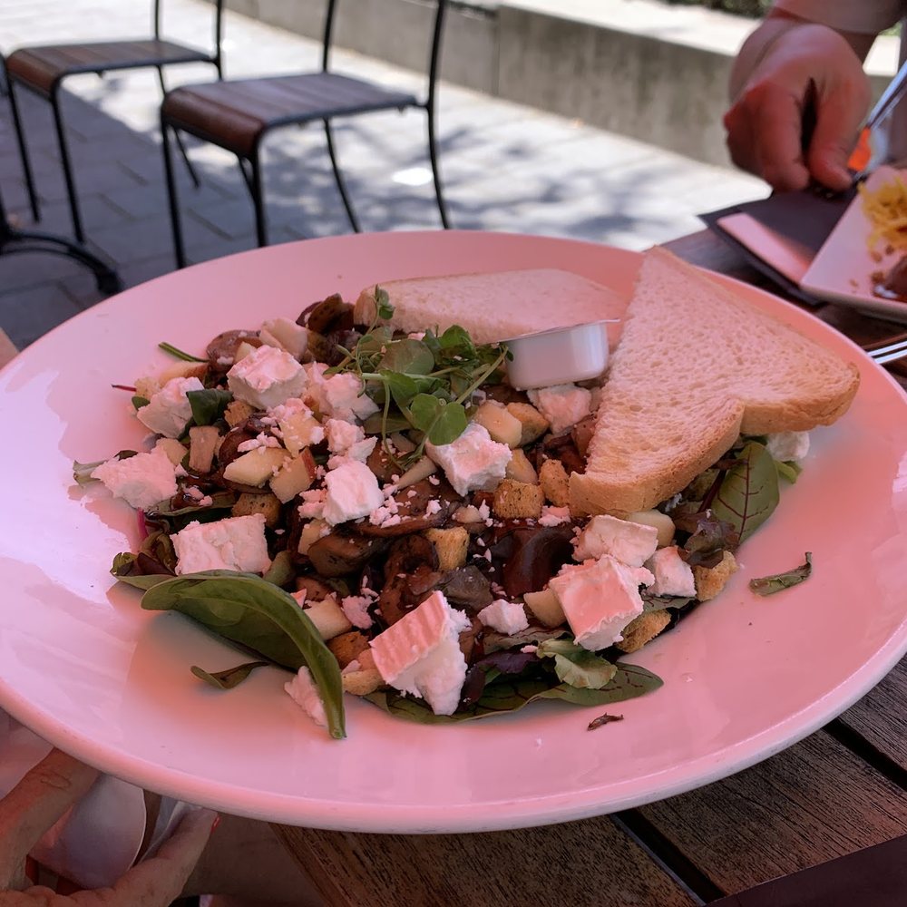 Café Gruter - Gastropubs Near Me - Amsterdam, New Hampshire Café Gruter - Gastropubs Near Me - Amsterdam, New Hampshire