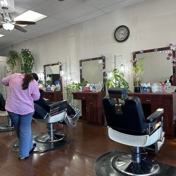 Mila Threading - The work stations where the magic happens! - Threading Services Near Me - Fountain Valley, California Mila Threading - The work stations where the magic happens! - Threading Services Near Me - Fountain Valley, California
