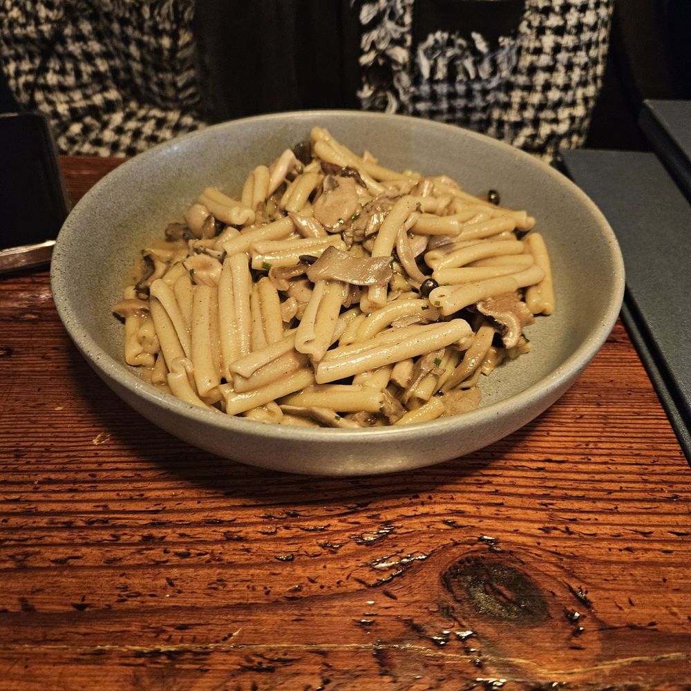 The Wine Kitchen - Mushroom pasta (gluten-free) - Tapas Bars Near Me - Leesburg, Virginia The Wine Kitchen - Mushroom pasta (gluten-free) - Tapas Bars Near Me - Leesburg, Virginia