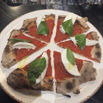 Amunì - Delicious pizza - Pizza Near Me - Bruges, VWV