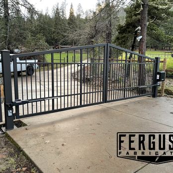 Ferguson Fabrication - Estate Entry Gate Package - Fences & Gates Near Me - Merlin, Oregon
