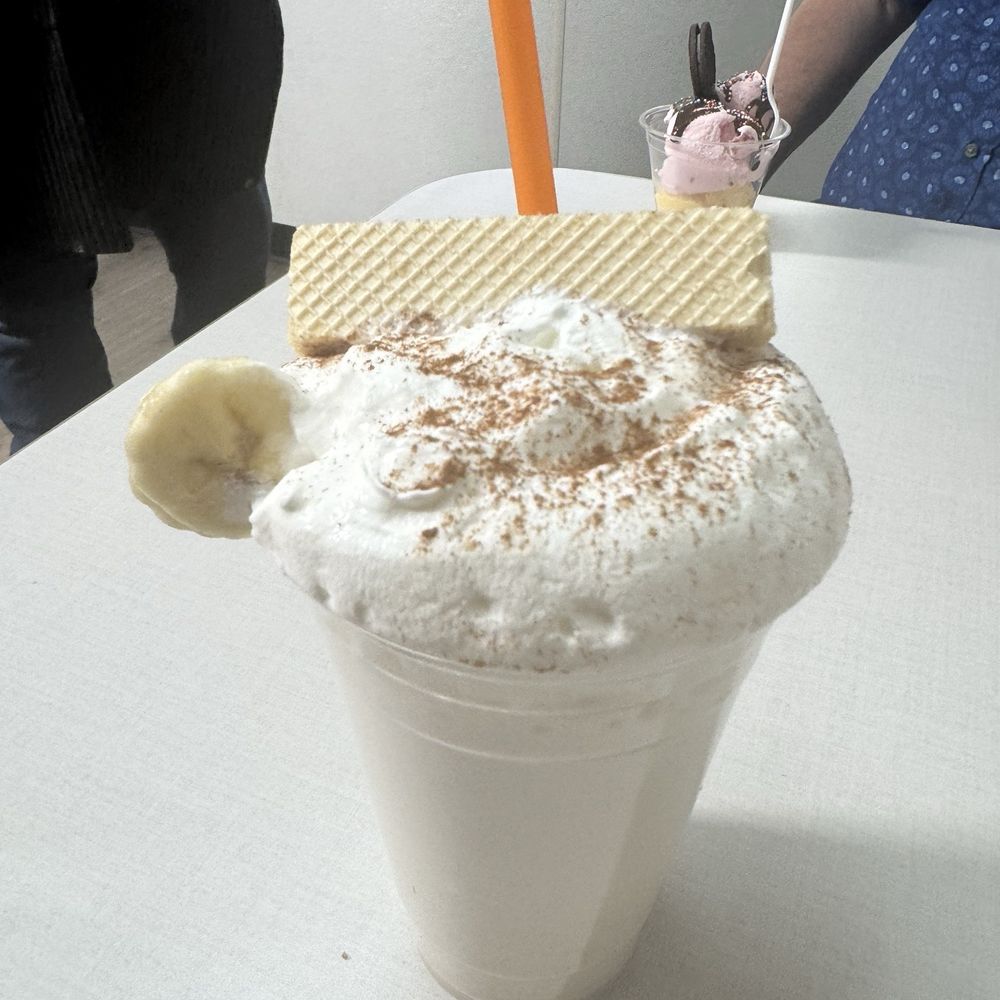 Rosy’s Neveria Antojitos Y Cafe - So so delicious licuado de Plátano - Ice Cream & Frozen Yogurt Near Me - Phoenix, Arizona
