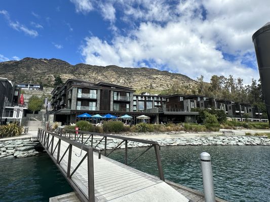Hilton Queenstown Resort & Spa by null