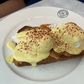 Madame Brioche Bistro - Salmon Eggs Benedict - French Near Me - Conroe, Texas