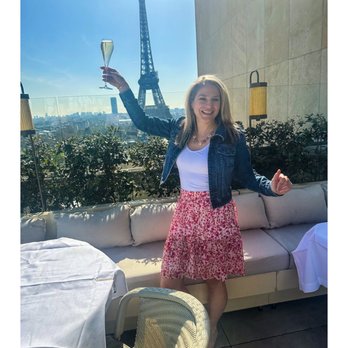 Girafe - Patio of Girafe - French Near Me - Paris, 75