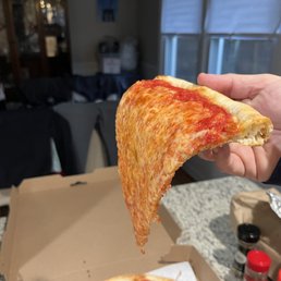 Very floppy soft middle to End of pizza. Very floppy soft middle to End of pizza.