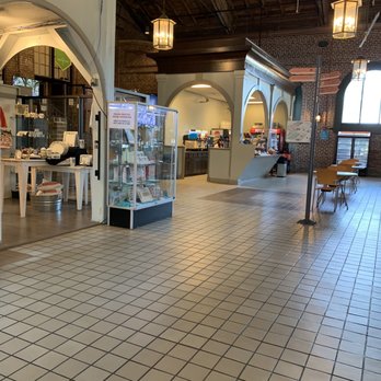 Savannah Visitor Center - Visitor Centers Near Me - Savannah, Georgia Savannah Visitor Center - Visitor Centers Near Me - Savannah, Georgia