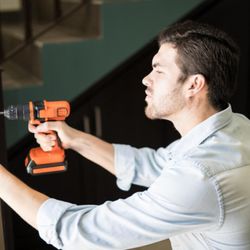 Locksmith man