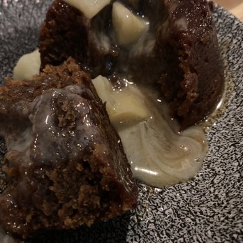 Earls Kitchen + Bar - Canadian (New) Near Me - Richmond, British Columbia
