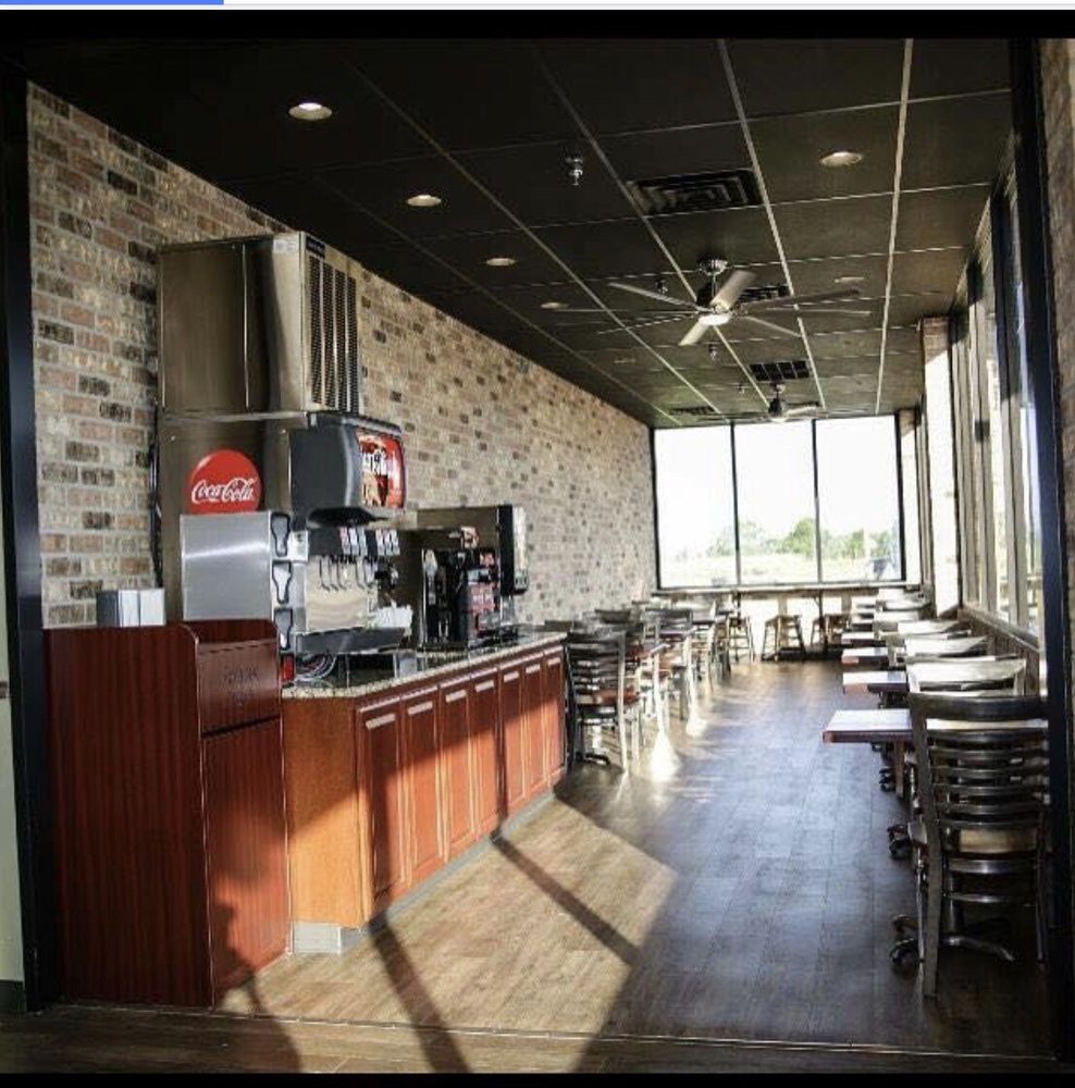 LARRY’S SUPER FOODS Updated September 2024 1313 W Veterans Meml Dr, Kaplan, Louisiana