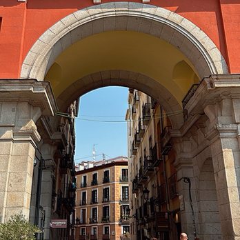 Plaza Mayor - Landmarks & Historical Buildings Near Me - Madrid, M