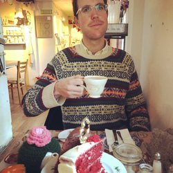 Gorgeous Gerties - Tea Time with Kyle and Alice.
