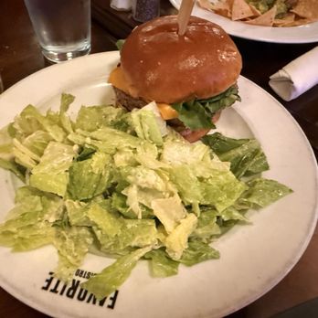 Favorite Bistro - Burger and salad - French Near Me - Las Vegas, Nevada