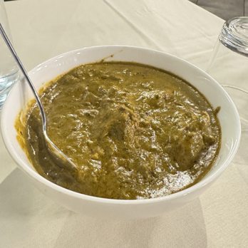 Sangam - Saag/Palak Chicken - Indian Near Me - Wilmington, Delaware