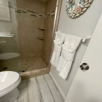 Clean Pro SWFL - Deep cleaning Bathroom - Home Cleaning Near Me - Naples, Florida
