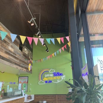Tastea - Interior - Bubble Tea Near Me - Long Beach, California Tastea - Interior - Bubble Tea Near Me - Long Beach, California