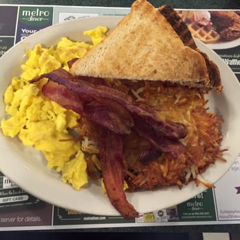 Metro Diner - My (massive) plate of food. This also comes with a short stack (not pictured). - American Near Me - Altamonte Springs, Florida Metro Diner - My (massive) plate of food. This also comes with a short stack (not pictured). - American Near Me - Altamonte Springs, Florida